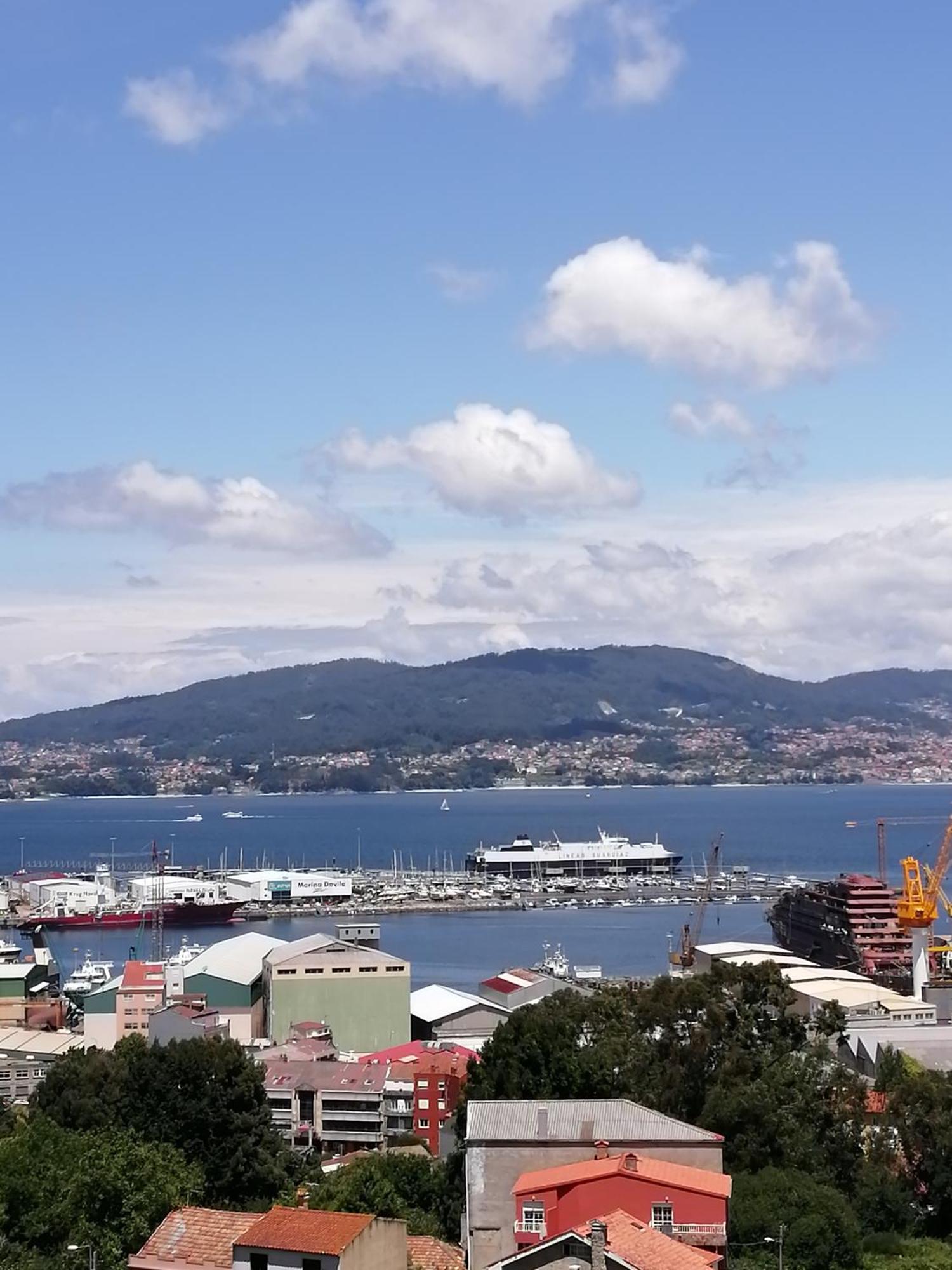 비고 Atico Con Vistas Entre Centro Y Playa 아파트 외부 사진